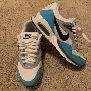Nike Air Max Tennis Shoe 8